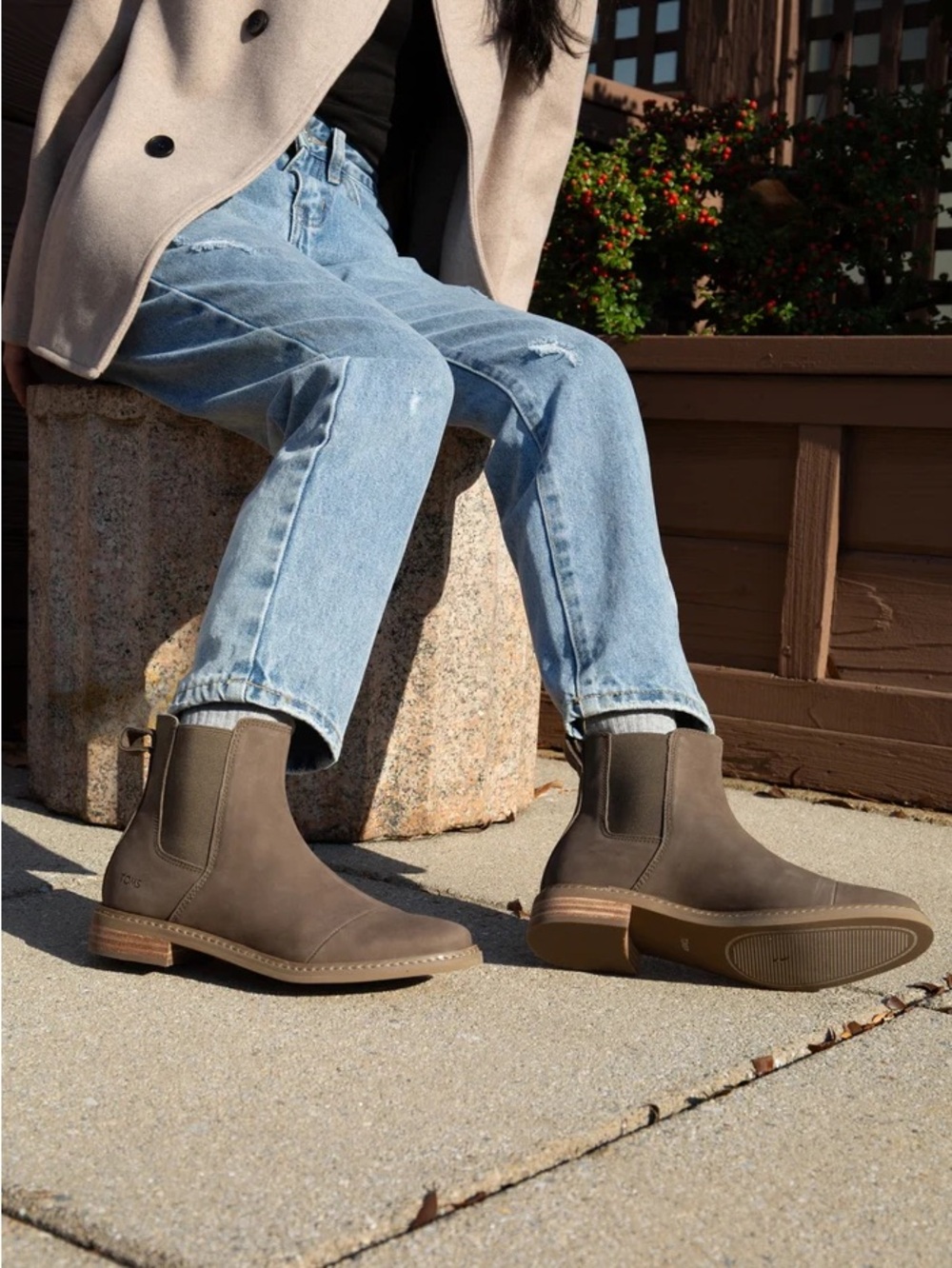 Toms charlie canteen nubuck leather boots NEW sz 8.5 m